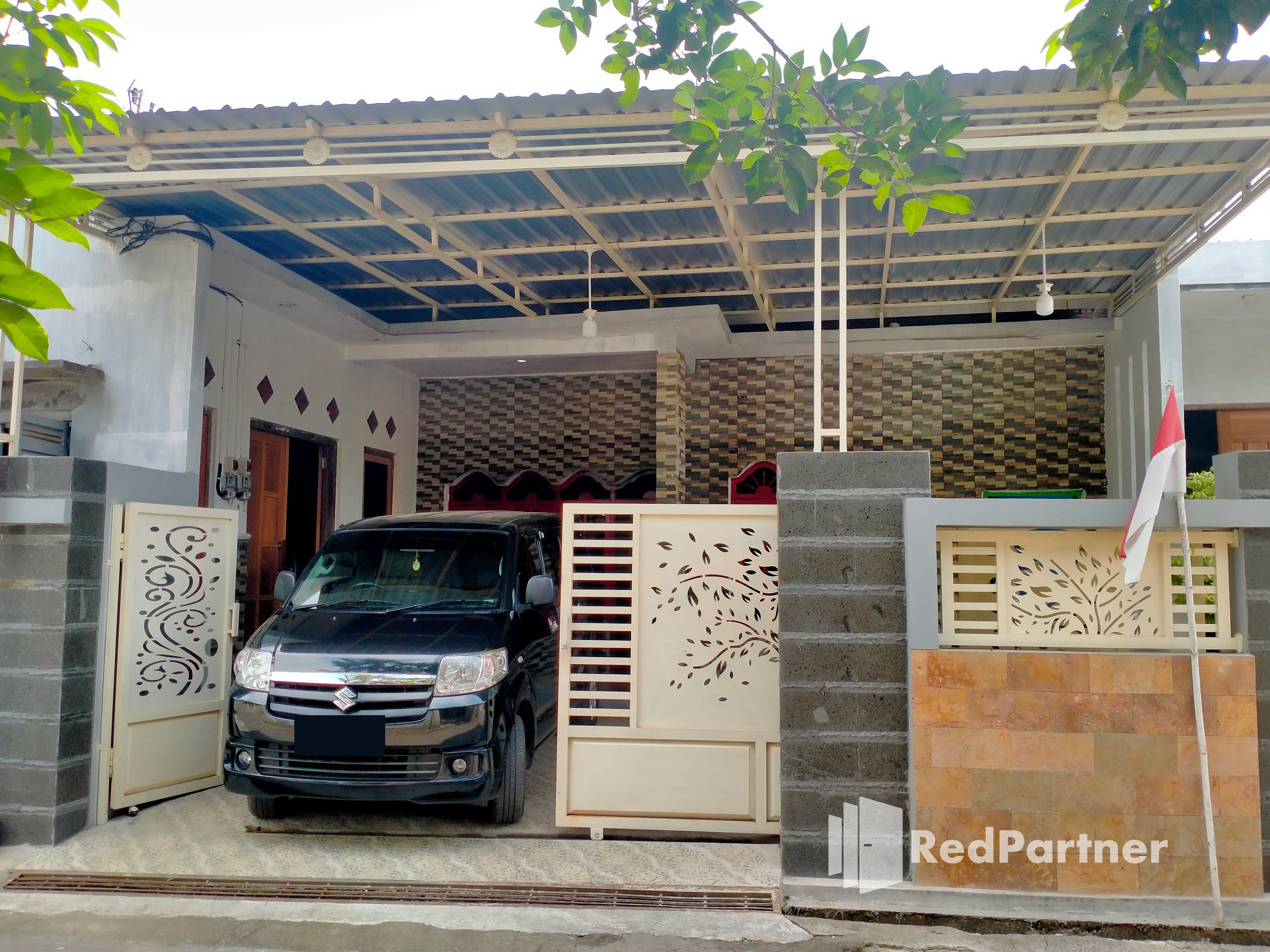 Navisha Guest House Syariah near Exit Tol Batang