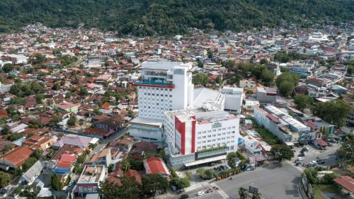 The Zhm Premiere Dh Grand Zuri Padang - Chse Certified