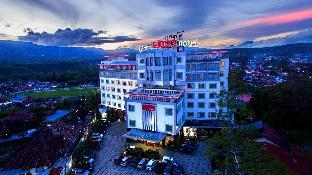 Grand Rocky Hotel