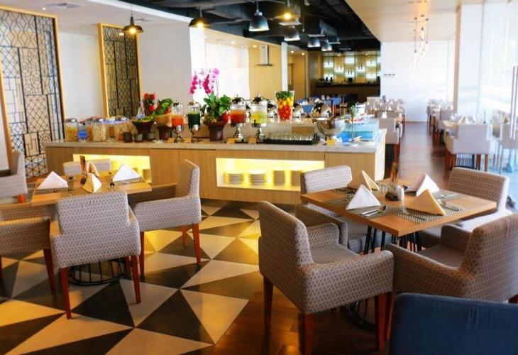 Pesan Hotel Santika Mega City Bekasi Di Bekasi Selatan Mister Aladin